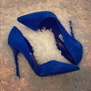 Steve Madden Blue Suede Pumps